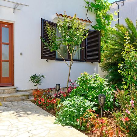 Apartman Mirjana 1 มาลีโลชินจ์ ภายนอก รูปภาพ