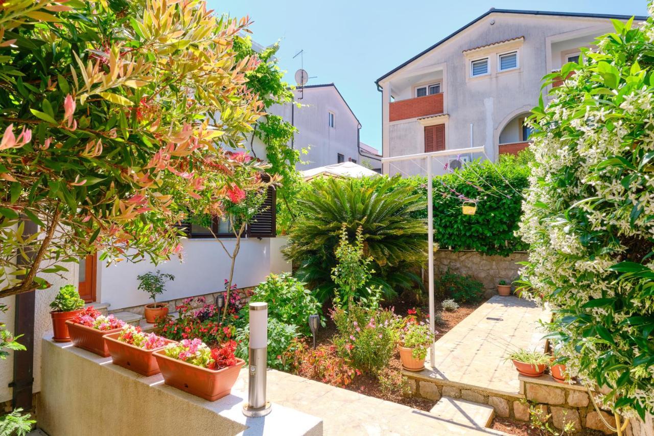 Apartman Mirjana 1 มาลีโลชินจ์ ภายนอก รูปภาพ